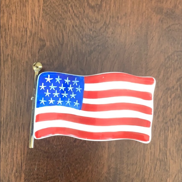 *SOLD* American Flag Limoges Box - Picture 1 of 8